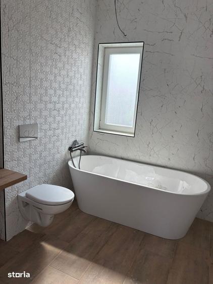 Apartament cu 4 camere în Moșnița Nouă