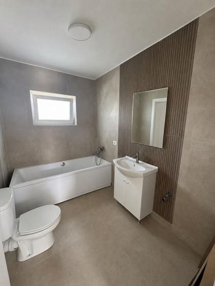 Casă cu 3 camere cu Teren 450 Mp în Bârnova