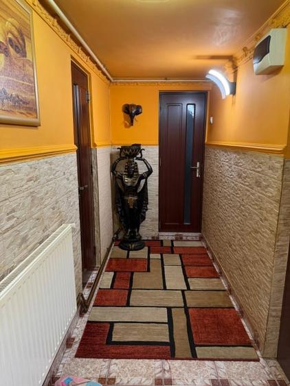 Casă individuală cu 5 camere cu Canalizare în Bucureștii Noi