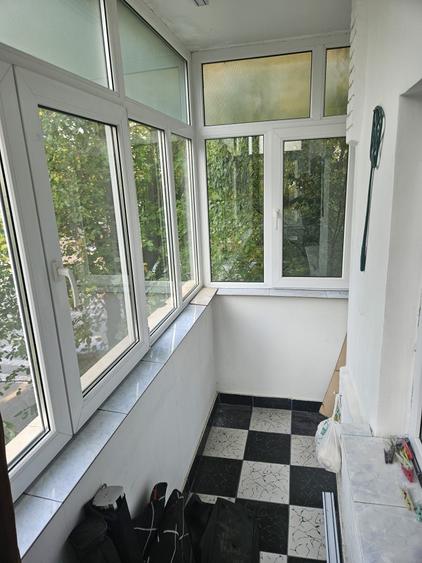 Apartament cu 2 camere decomandat în 1 Mai