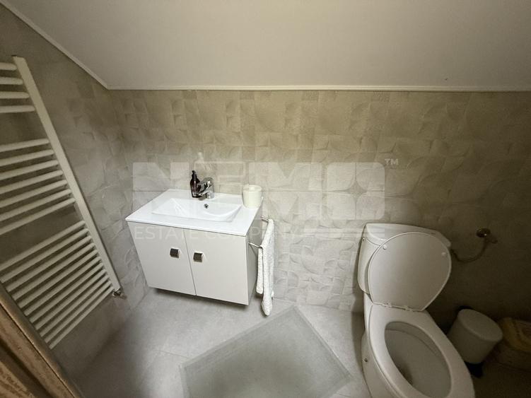 Casă individuală cu 4 camere cu Canalizare în Ultracentral