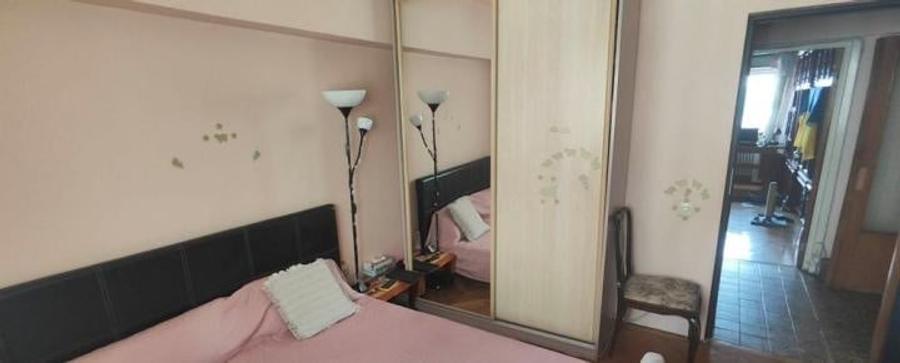 Apartament cu 4 camere, mobilat în 1 Mai