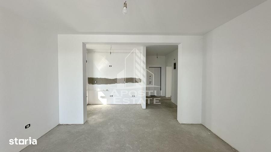 Apartament cu 4 camere în Dumbrăvița
