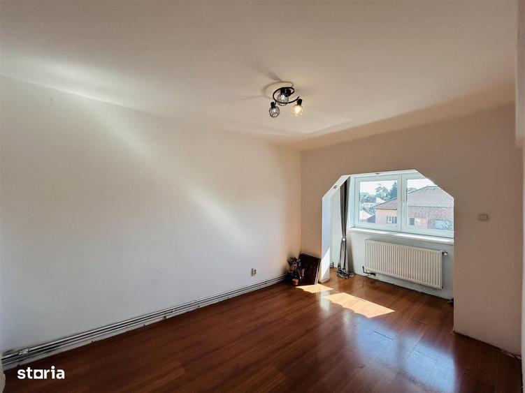 Apartament cu 2 camere decomandat în Ștrand