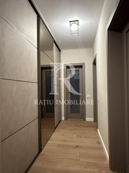 Apartament cu 3 camere decomandat, mobilat în Cantemir