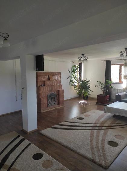 Casă cu Teren 3560 Mp în Tufeni