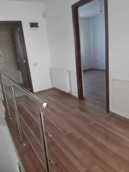 Casă cu 4 camere cu Teren 180 Mp în Central