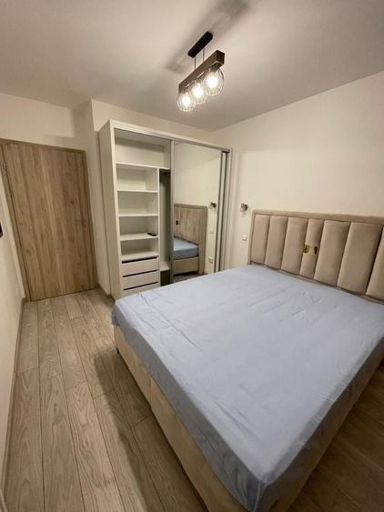 Apartament cu 2 camere în Apărătorii Patriei