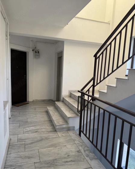 Apartament cu 3 camere decomandat în Negru Vodă