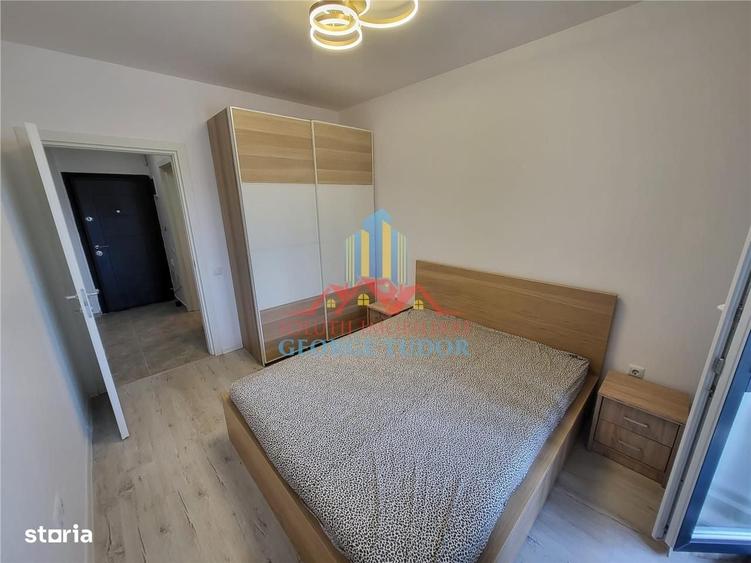 Apartament cu 2 camere decomandat în Roșu