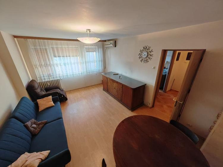 Apartament cu 2 camere semidecomandat în Titan