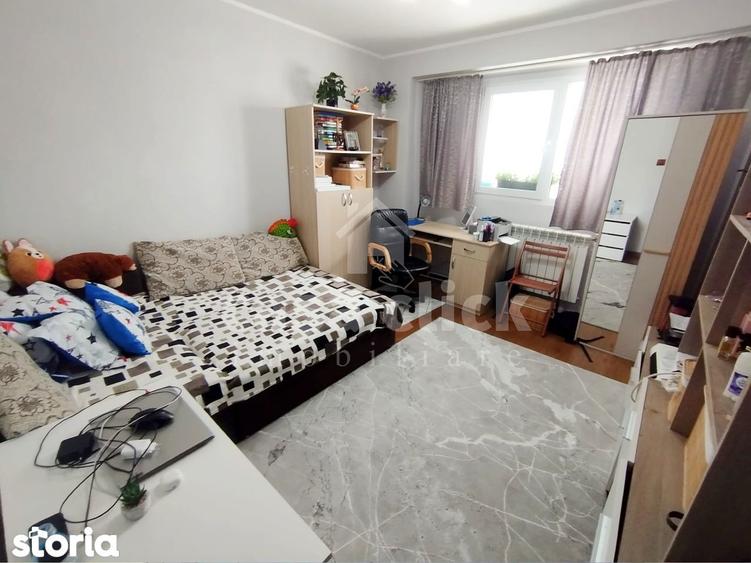 Apartament cu 2 camere decomandat în Micro 17