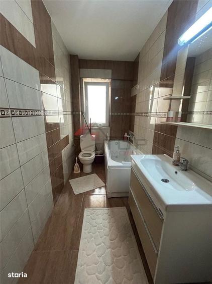 Apartament cu 2 camere decomandat în Valea Adâncă