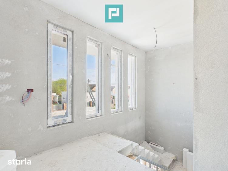 Casă cu 6 camere cu Teren 464 Mp în Pârneava