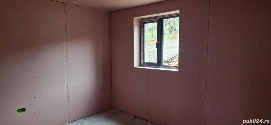 Casă cu 3 camere cu Teren 1128 Mp în Vlădesti