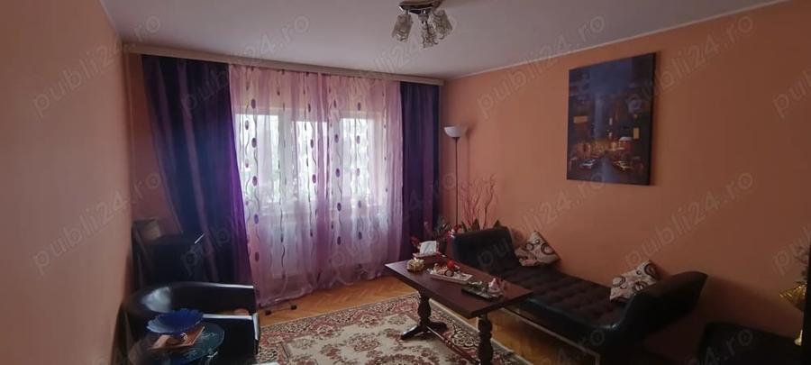 Casă cu 3 camere decomandat în Casa de Cultură