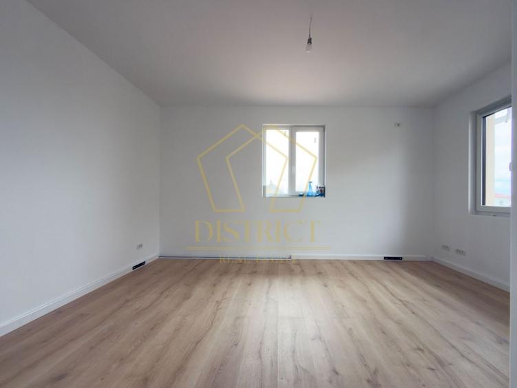 Duplex cu 4 camere cu Canalizare în Dumbrăvița