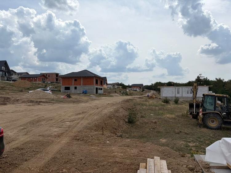 Casă cu 4 camere în Cordău