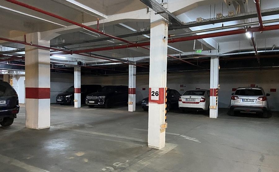 Spațiu comercial, de 16,000 mp, în Domenii