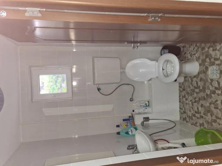 Casă cu 4 camere în Gureni