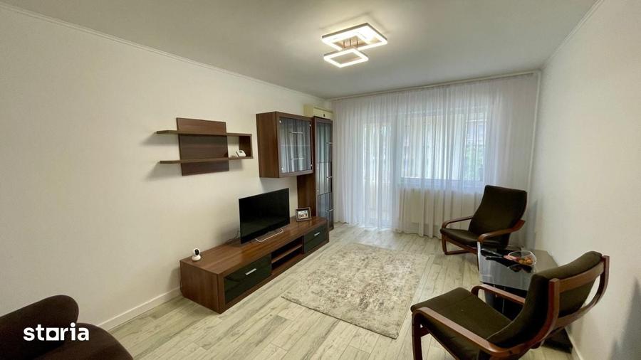 Apartament cu 3 camere decomandat în Central