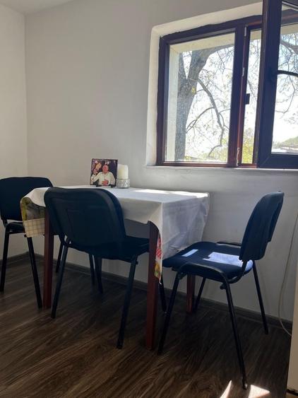 Casă cu 2 camere în Pietroșani