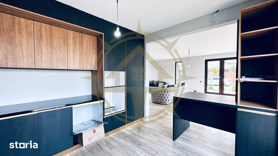 Casă cu 4 camere cu Teren 500 Mp în Petrești