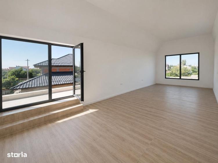 Casă cu 4 camere cu Teren 2000 Mp în Central