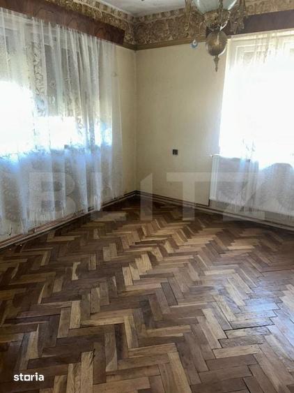 Casă cu 6 camere cu Teren 600 Mp în Central