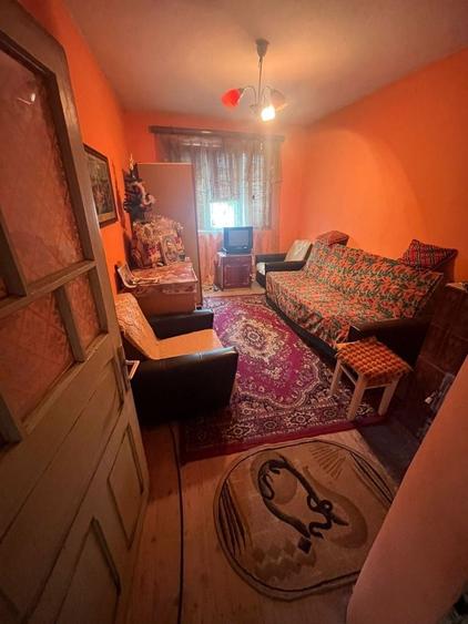 Casă cu 3 camere în Bunești