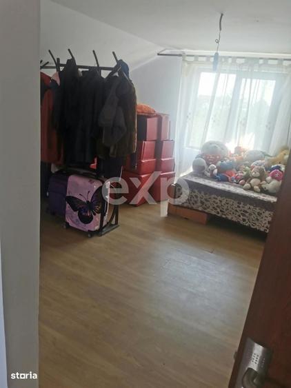 Casă cu 4 camere în Ungureni