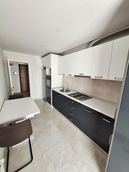 Apartament cu 2 camere decomandat, mobilat în Tomis Nord