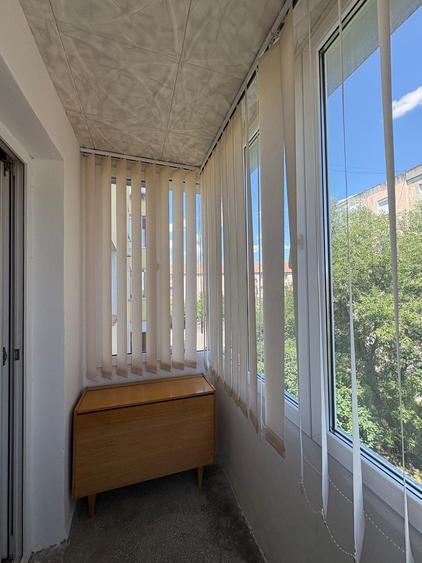 Apartament cu 2 camere semidecomandat în Est
