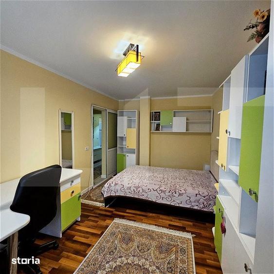 Apartament cu 3 camere, mobilat în Central