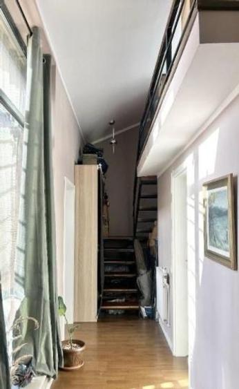 Apartament cu 4 camere semidecomandat în Unirii