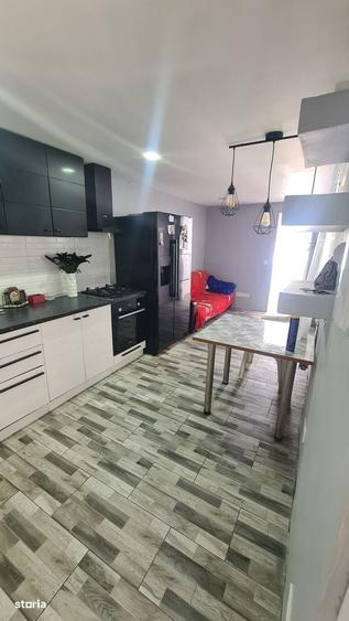Casă cu 3 camere în Brăteasca