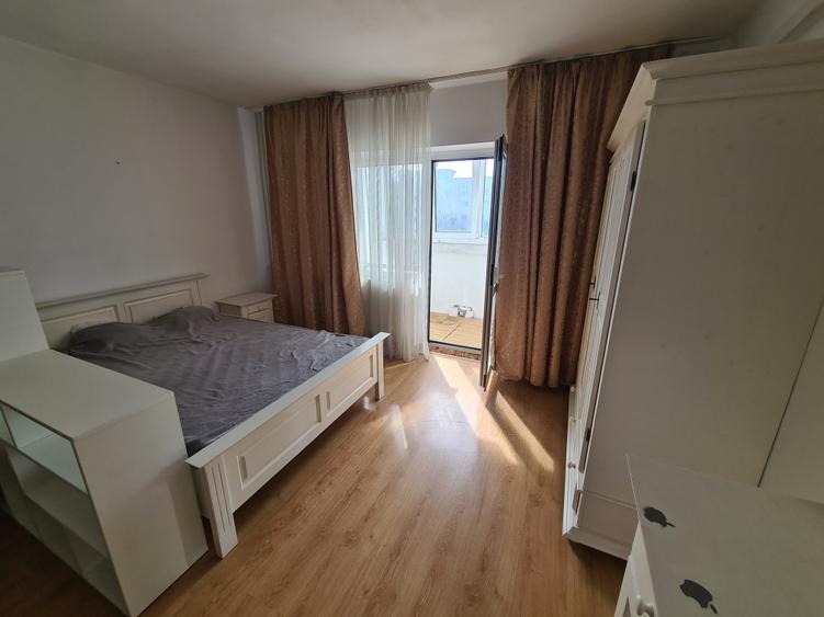 Garsonieră decomandată, mobilată în Unirii