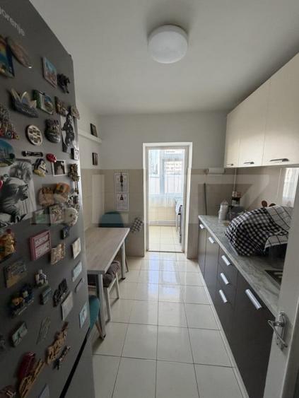 Apartament cu 2 camere decomandat în Micro 17