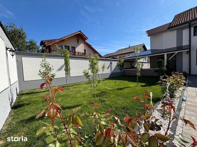Casă cu 4 camere cu Teren 128 Mp în Central