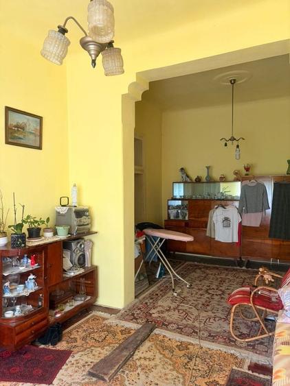Casă cu 4 camere în Ultracentral