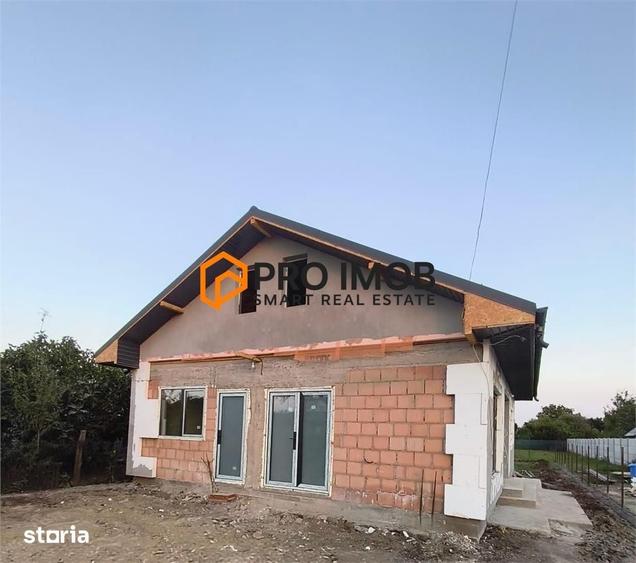 Casă cu 3 camere decomandat cu Teren 500 Mp în Vadu Pașii