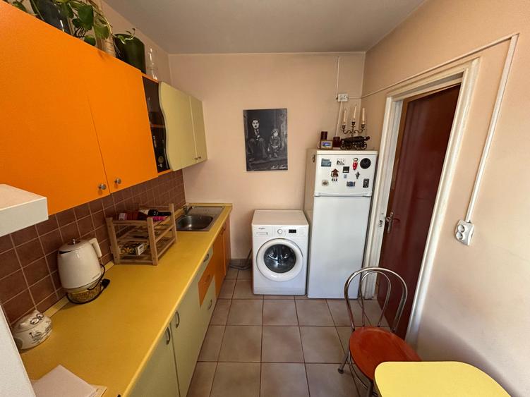 Apartament cu 2 camere semidecomandat în Dorobanți