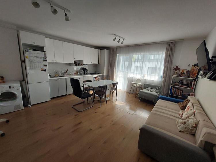 Apartament cu 2 camere în Florești
