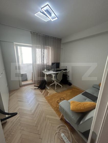 Apartament cu 3 camere semidecomandat, mobilat în Simion Bărnuțiu