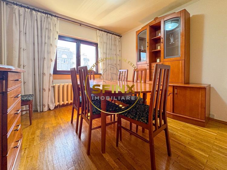 Apartament cu 4 camere decomandat, mobilat în Nerva Traian