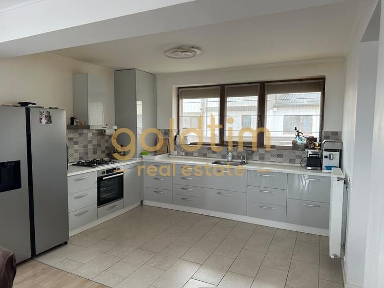 Duplex cu 4 camere cu Canalizare în Pipera