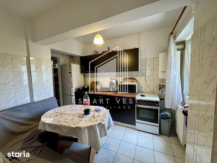 Apartament cu 3 camere decomandat în Micro 16