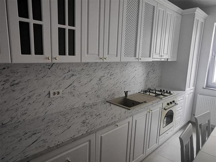 Apartament cu 2 camere semidecomandat, mobilat în Obcini