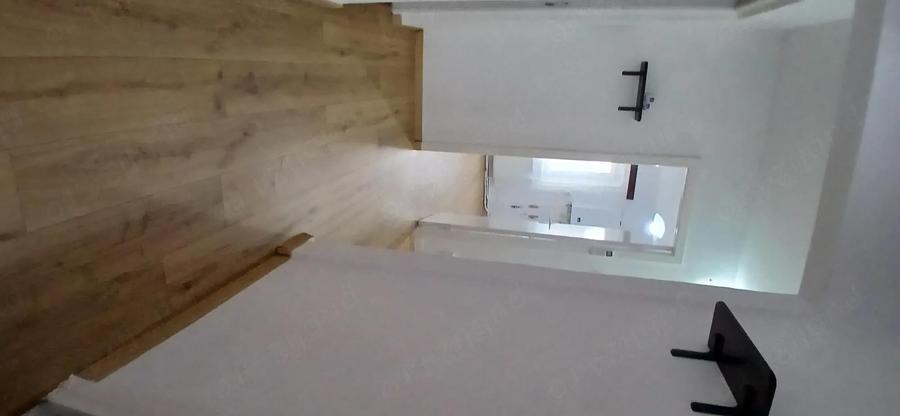 Apartament cu 3 camere decomandat în Cordău