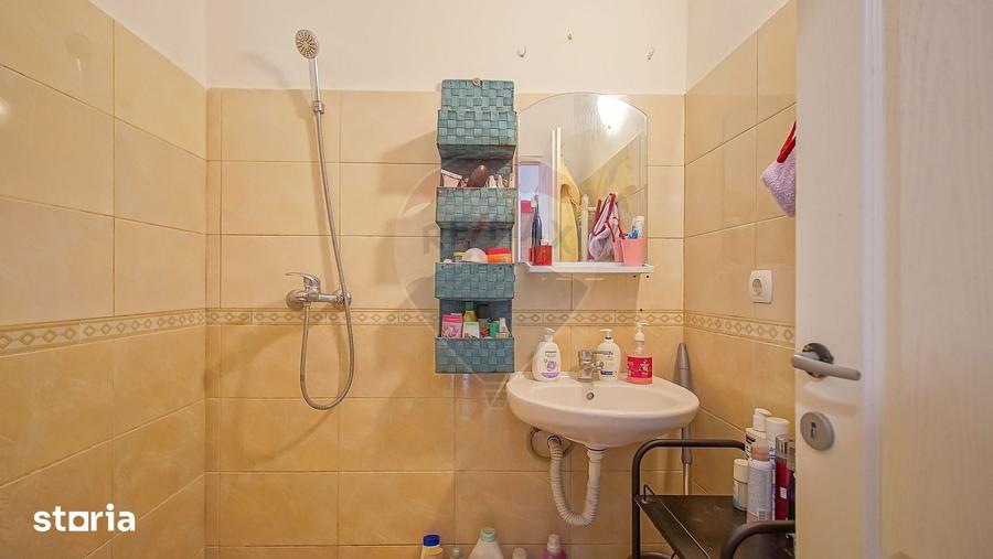 Casă cu 3 camere cu Teren 290 Mp în Bartolomeu